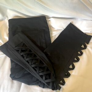 GAP FIT LEGGINGS W CRISSCROSS DETAIL XL